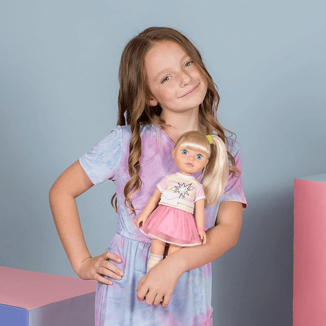 ADORA Glow Girls Doll Set con accesorios y ropa que brillan