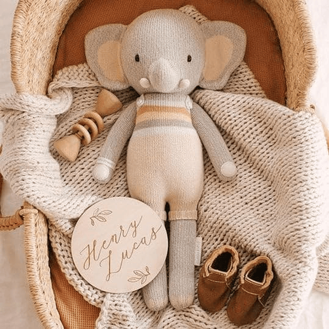 Evan The Elephant Little 13" Muñeca tejida a mano - 1 muñeca