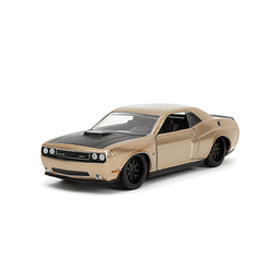 Pink Slips 1:32 W2 2012 Dodge Challenger SRT8 Coche fundido