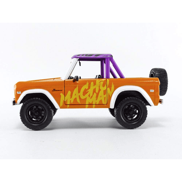 Jada 1:24 Diecast 1973 Ford Bronco con figura de Macho Man