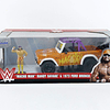 Jada 1:24 Diecast 1973 Ford Bronco con figura de Macho Man