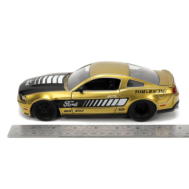 Big Time Muscle 1:24 2010 Ford Mustang GT Coche fundido a pr