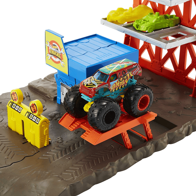 Monster Trucks Blast Station Playset con camión de juguete D