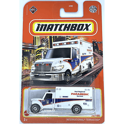 Matchbox 2022 - International Terrastar - Paramédico - Ambul