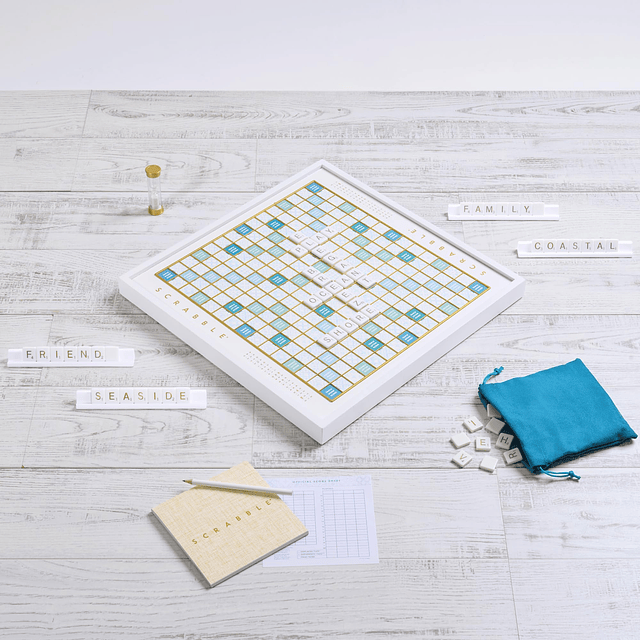 Scrabble Bianco Edition con tablero de juego giratorio de ma