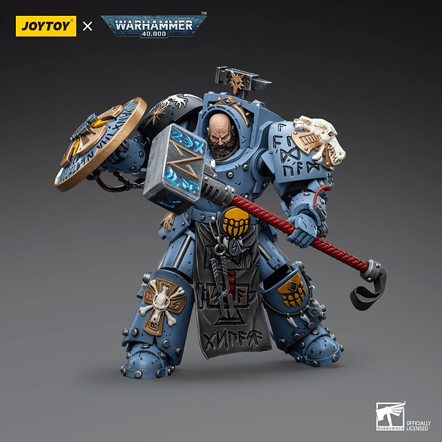 JoyToy × Warhammer 40K 1/18 Space Wolves Arjac Rockfist figu