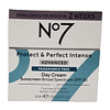 No 7 Protect and Perfect Crema facial avanzada sin fragancia