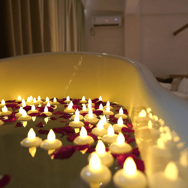 Paquete de 24 velas flotantes impermeables sin llama con pét