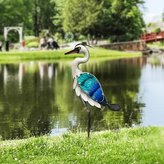 Estatua de grúa de metal solar para jardín, escultura de gar