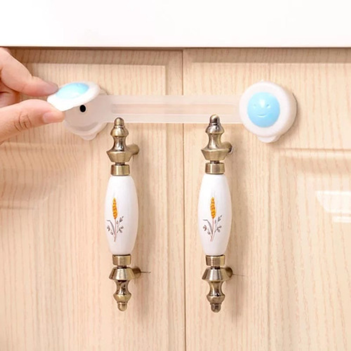 Pack 4 Seguros Traba Cajones Y Puertas Bebes  3