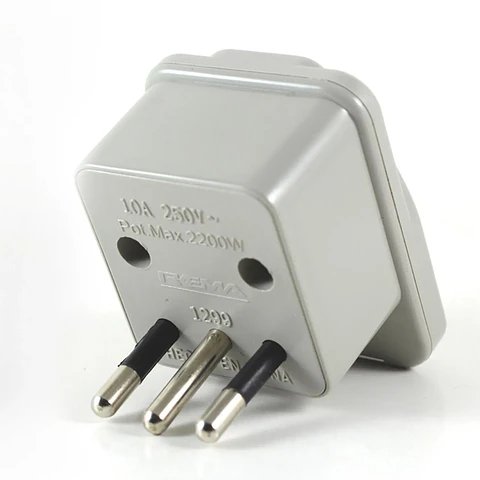 Adaptador multinorma 2p+t 10 A gris - Entrada Nacional