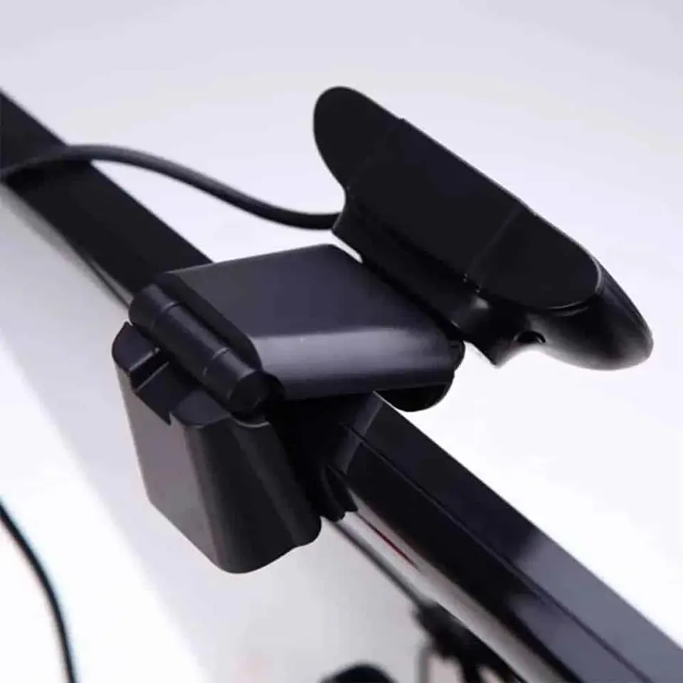 Webcam Cámara con micrófono y soporte para pantalla, conexión plug y USB - 07958 2