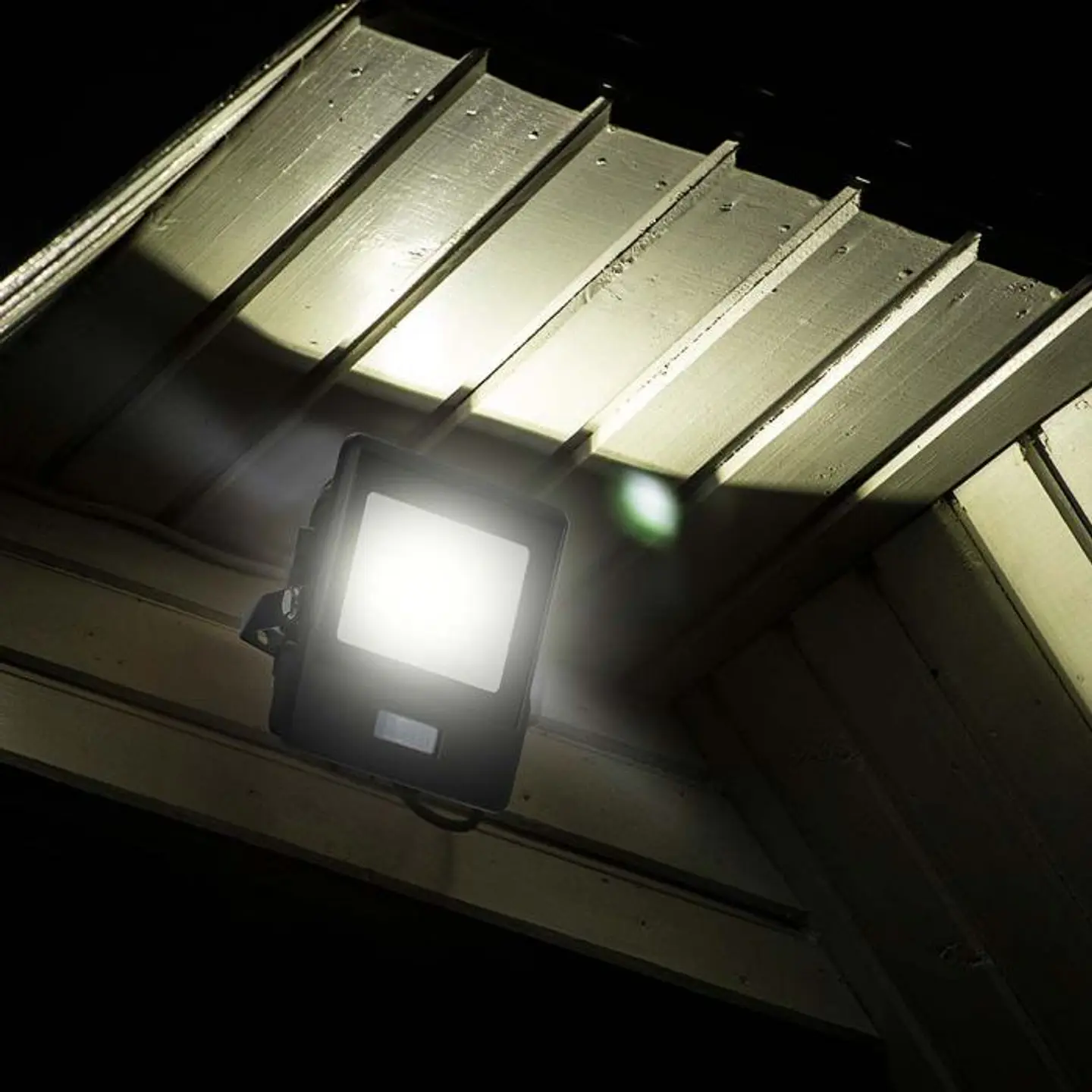 Projetor LED 10W 6500K sensor PIR, Chip Samsung, 1m cabo Corpo Preto IP65 V-TAC 7
