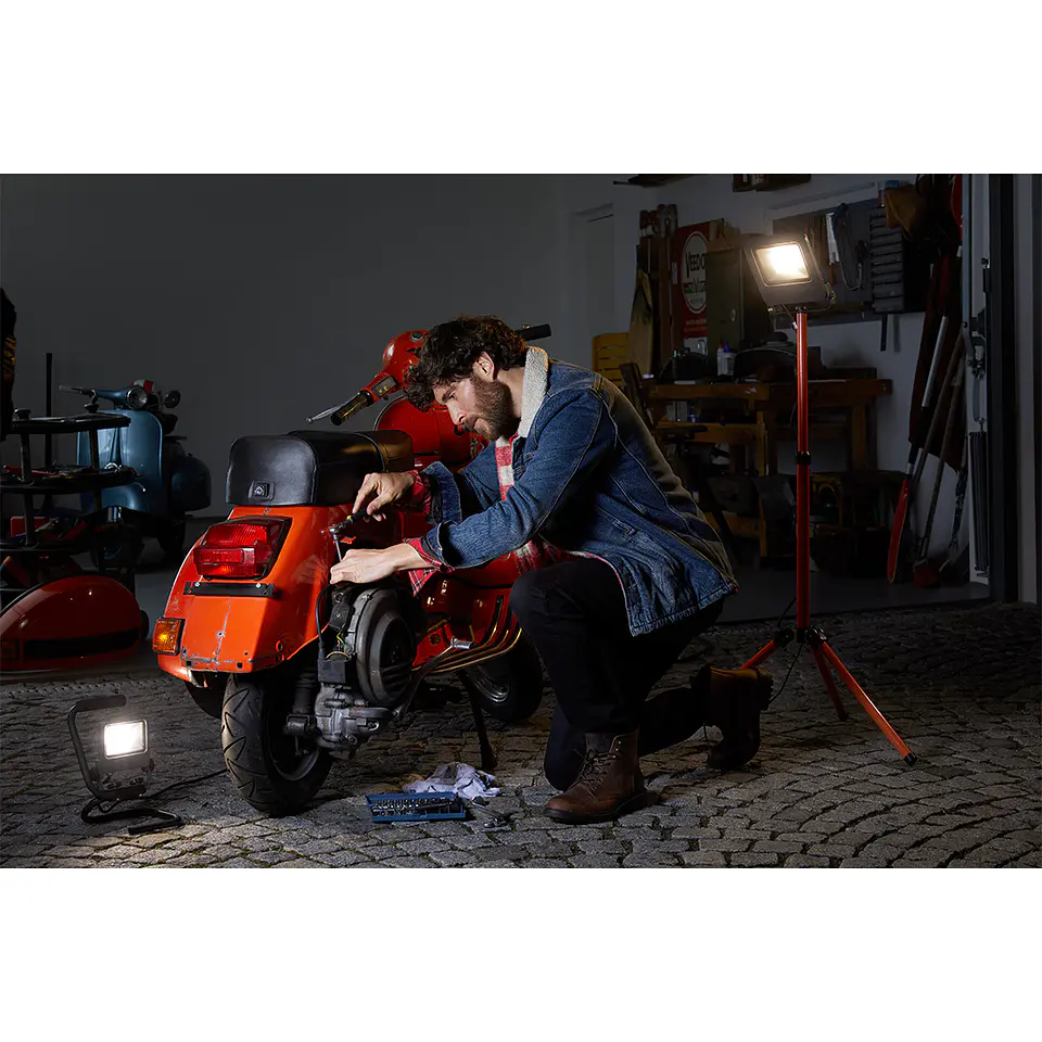 Proyector LED Worklight S-Stand 30W 4000K Ledvance 4