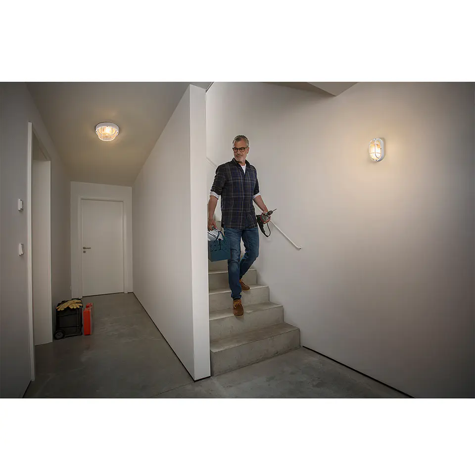 Bulkhead Essential oval E27 Branco Ledvance 4