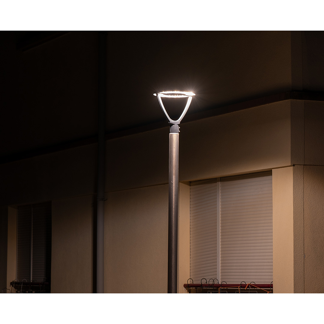 Street Lighting Luminaire URB LTRN V 29W SYM PS 830-840 IP66 Black Ledvance 3