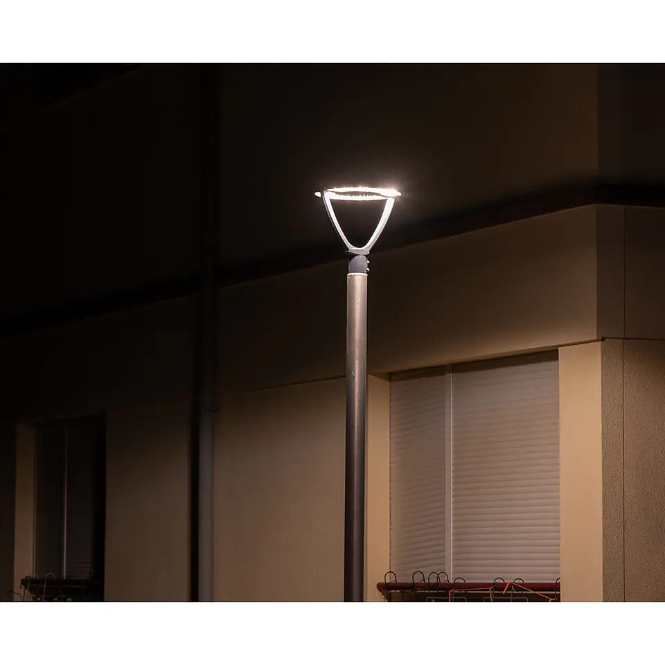Luminária de Iluminação Pública URB LTRN V 29W SYM PS 830-840 IP66 Preto Ledvance 3