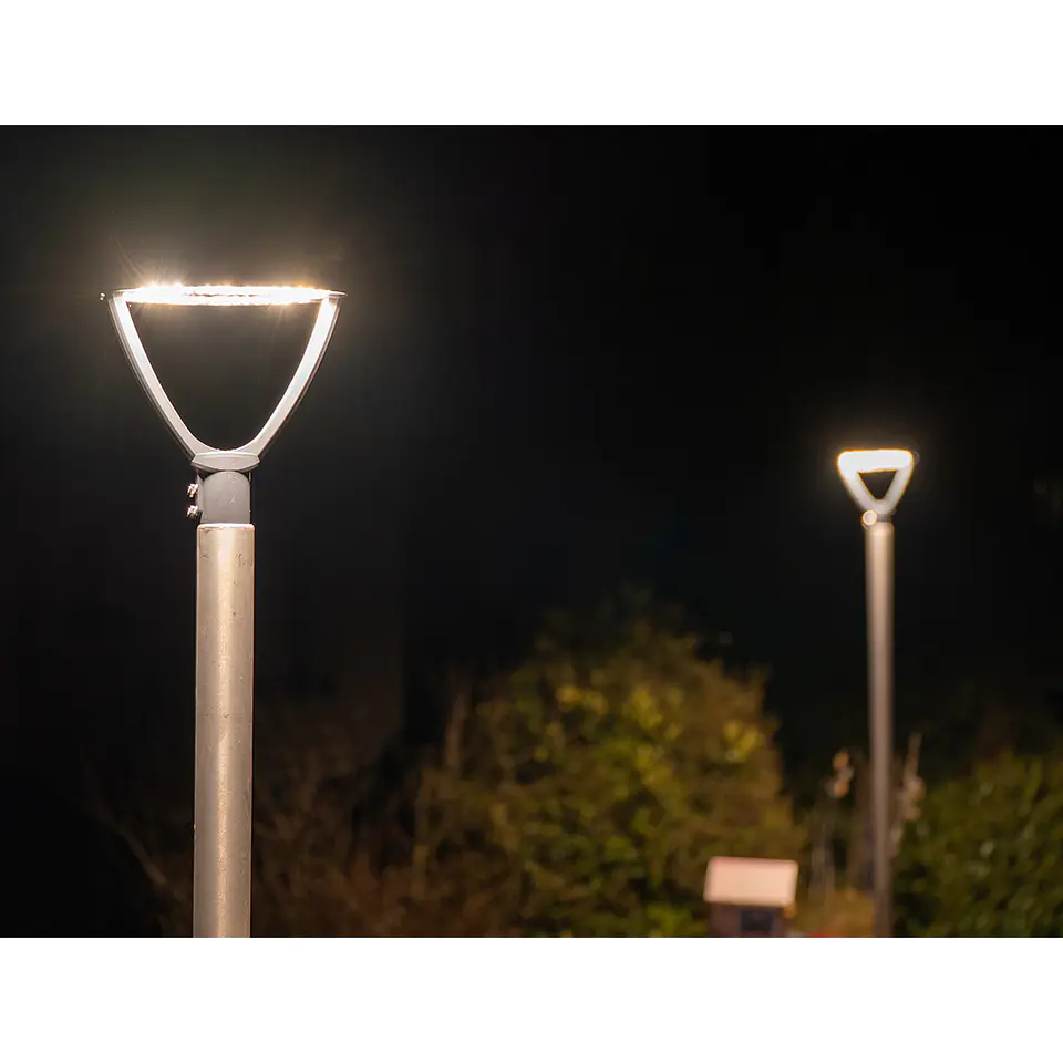 Luminária de Iluminação Pública URB LTRN V 59W SYM PS 830-840 IP66 Cinza Ledvance 3