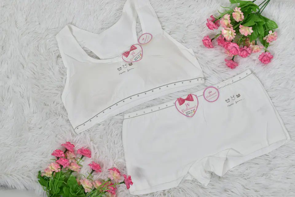 Conjunto de peto para niña de algodón  4