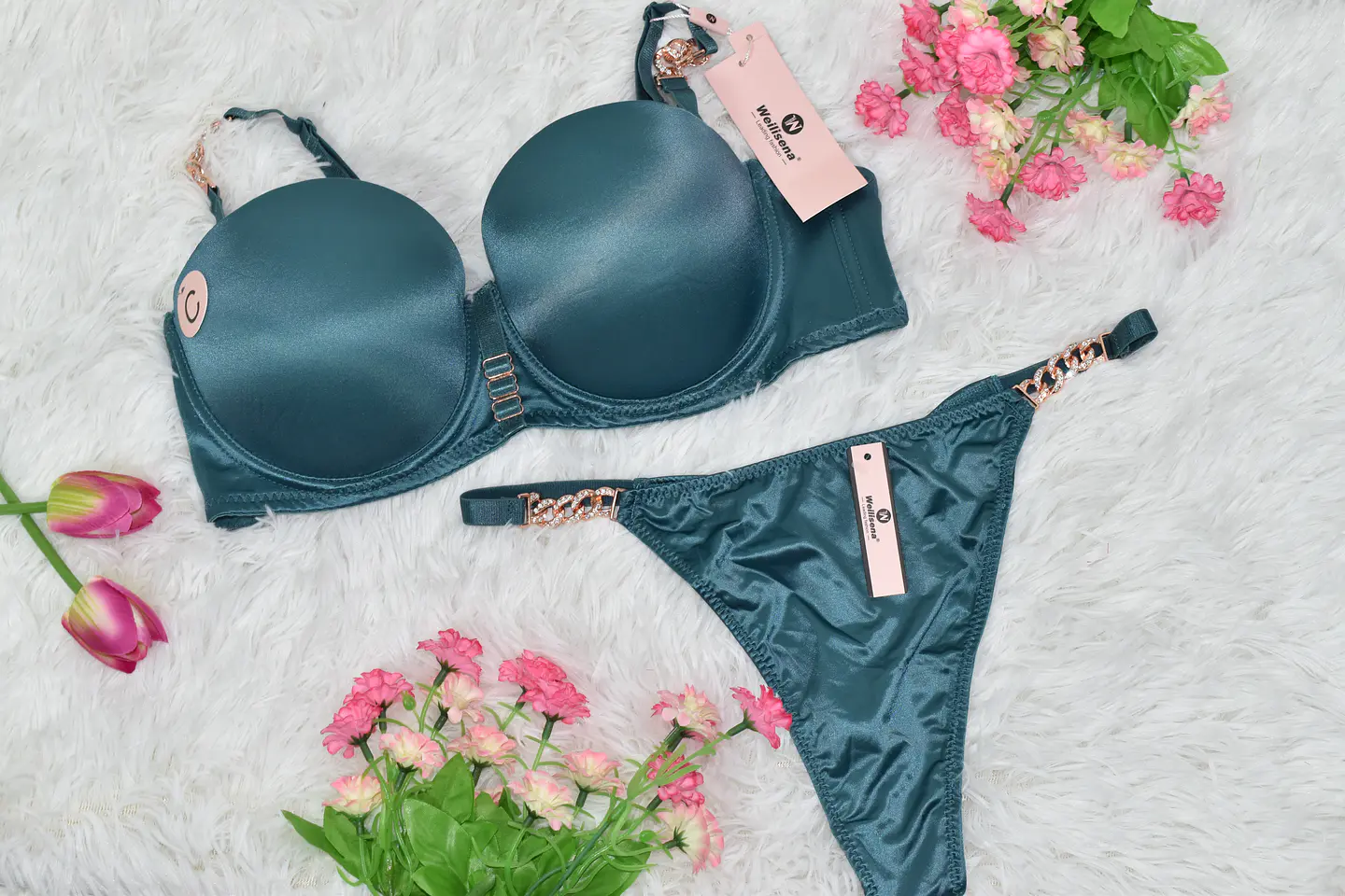 Conjunto de ropa interior satinada con cadenas Copa B 4