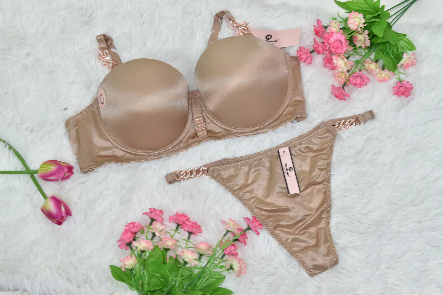 Conjunto de ropa interior satinada con cadenas Copa B 2