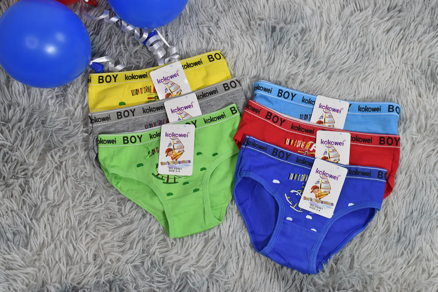 Slip de niño hecho de algodón con estampado  1