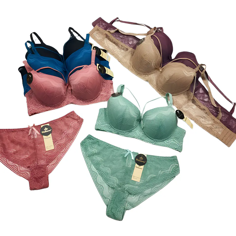 Conjunto de encaje con adorno  1