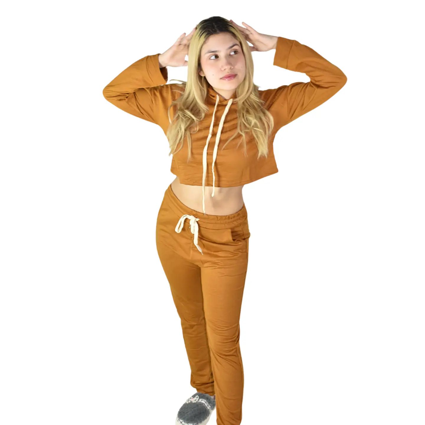 Conjunto deportivo con capucha  2