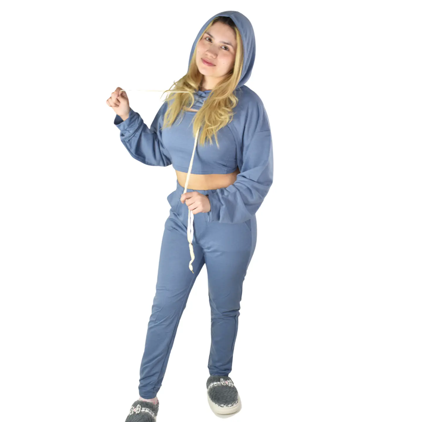 conjunto deportivo de tres piezas  4