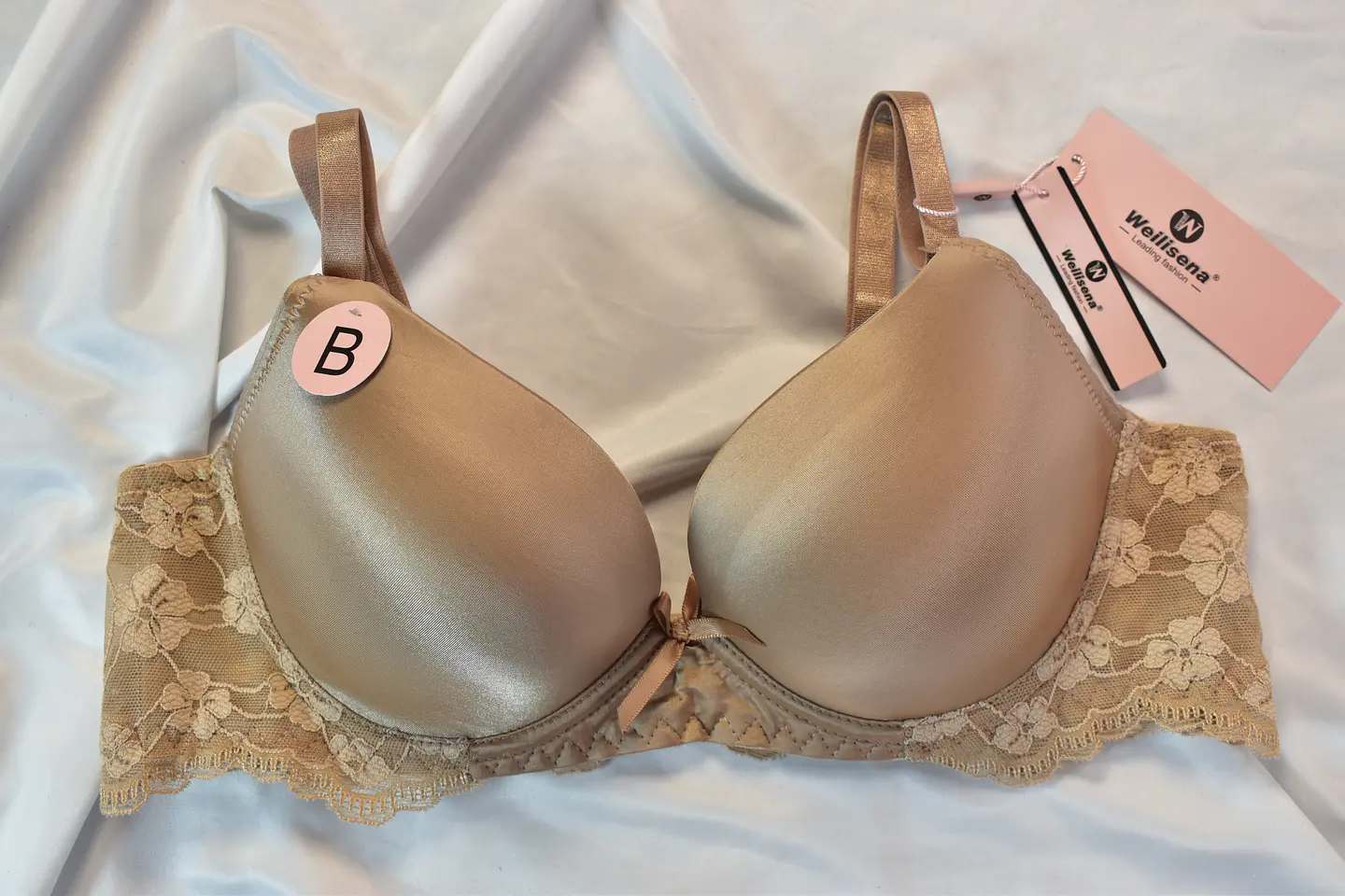 Sosten satinado con encaje Copa B 3