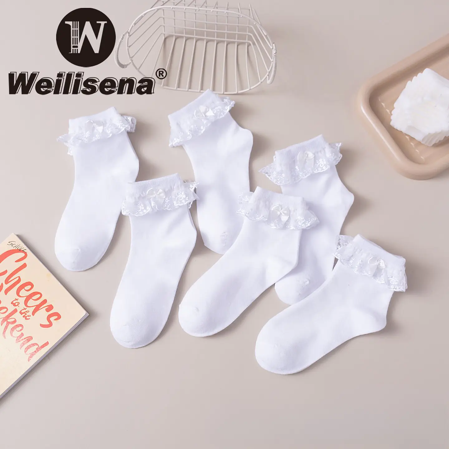 Docena de calcetines blancos  1