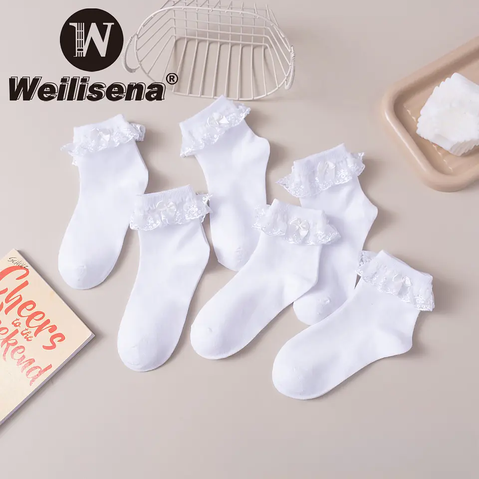 Docena de calcetines blancos  1