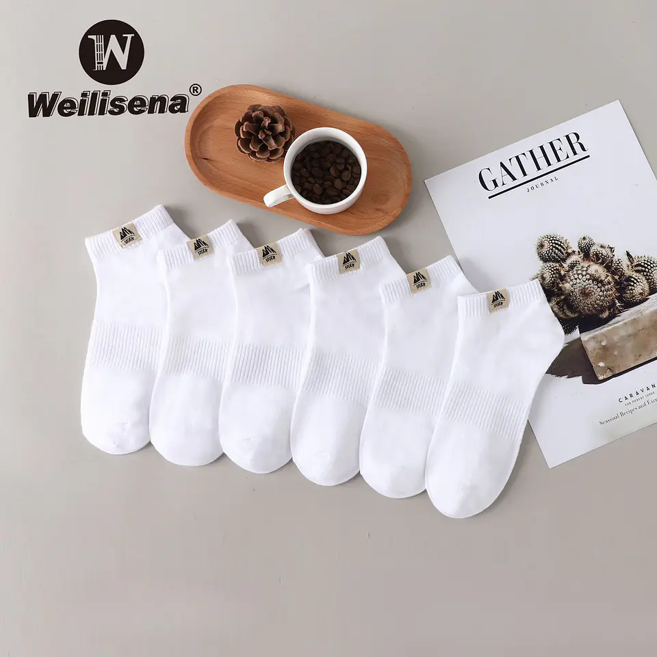 Docena de calcetas blancas  1