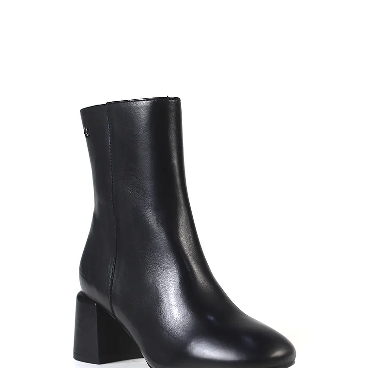 BOTINS EM PELE COM SALTO CUBANAS  2