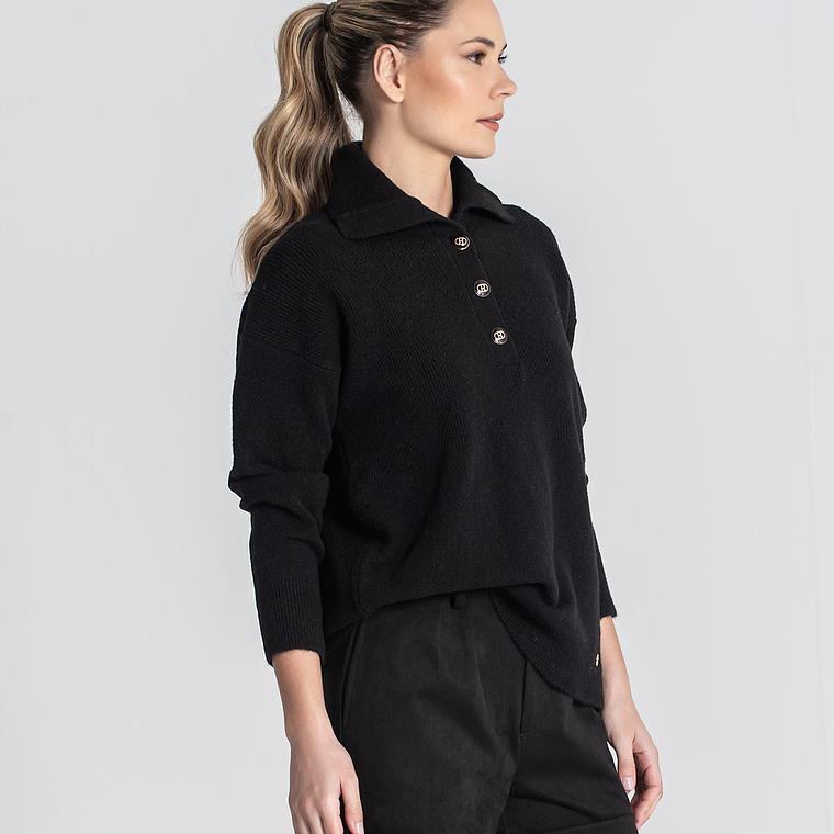 CAMISOLA PRETA COM BOTÕES RUGA 1