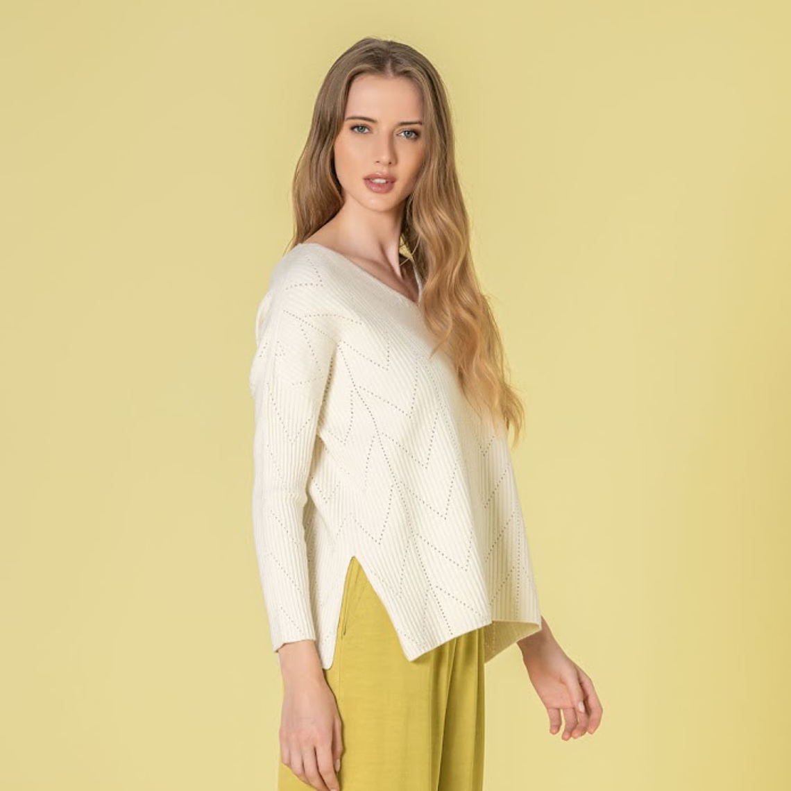 CAMISOLA DE MALHA EM CRU DA RUGA 1