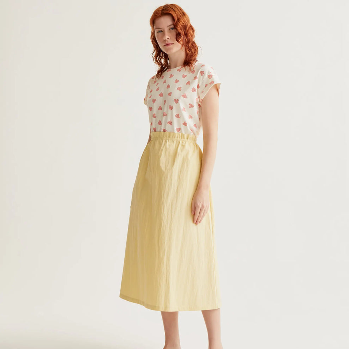 T-SHIRT COM CORAÇÕES COMPAÑIA FANTASTICA 3