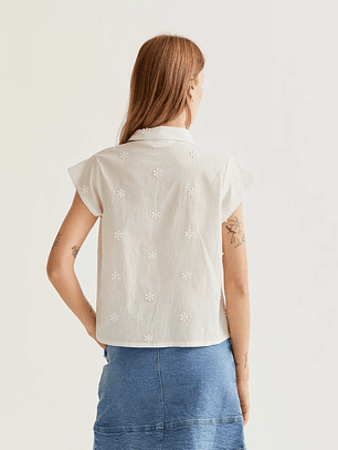 CAMISA BRANCA COM BORDADOS COMPAÑIA FANTASTICA 
