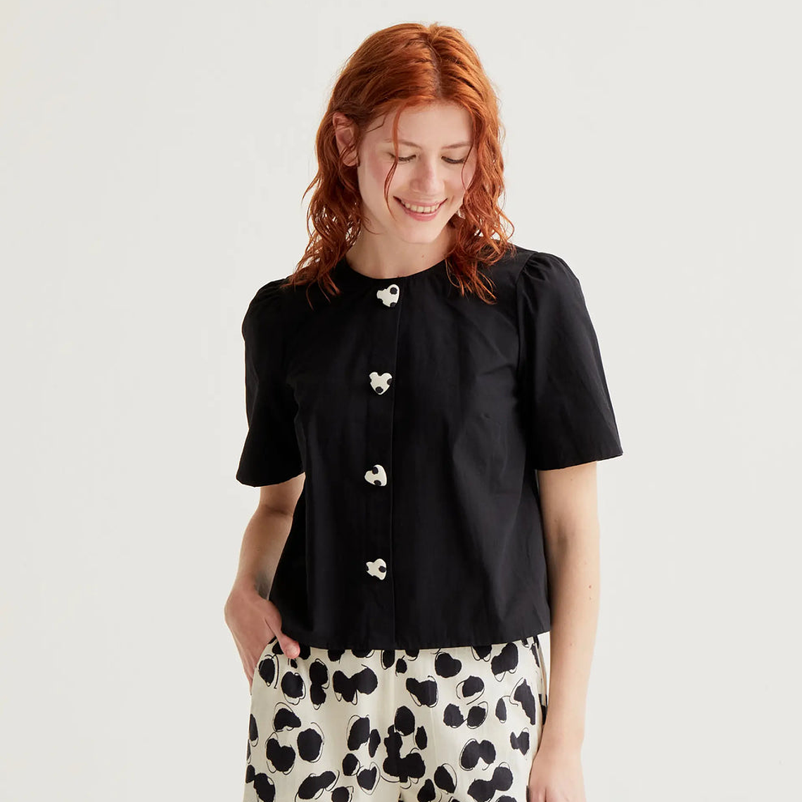 TOP COM BOTÕES EM CORAÇÃO COMPANIA FANTÁSTICA  1