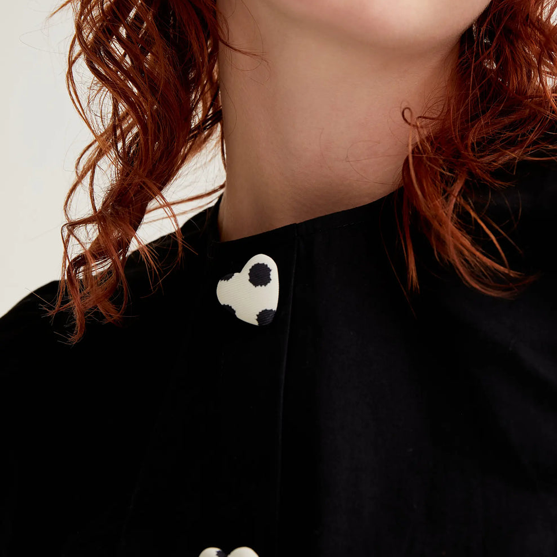 TOP COM BOTÕES EM CORAÇÃO COMPANIA FANTÁSTICA  2