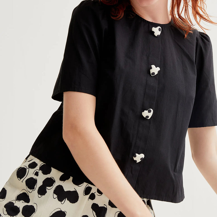 TOP COM BOTÕES EM CORAÇÃO COMPANIA FANTÁSTICA  3