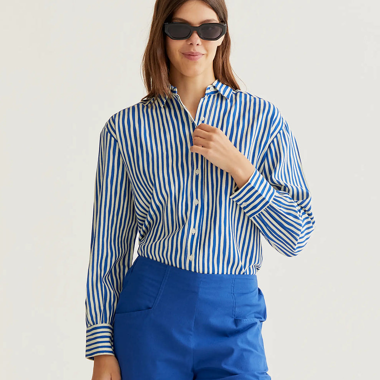 CAMISA COM RISCAS AZUIS COMPANIA FANTÁSTICA   1