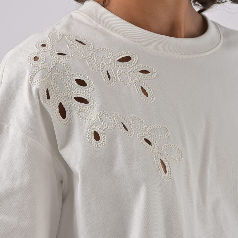 T-SHIRT OVERSIZE COM BORDADOS ORFEU PARIS 1