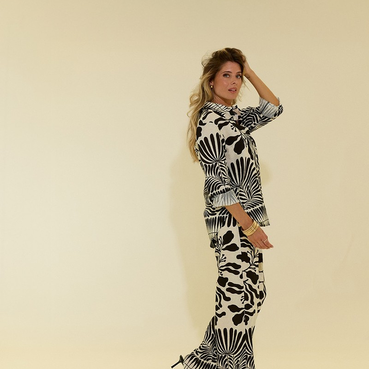 CALÇA FLUÍDA ESTAMPADA SCRIPTA 1