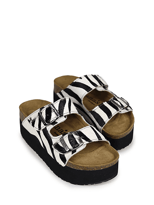 SANDÁLIAS AMÁLIA PLATAFORMA EM ANIMAL PRINT ZEBRA CUBANAS