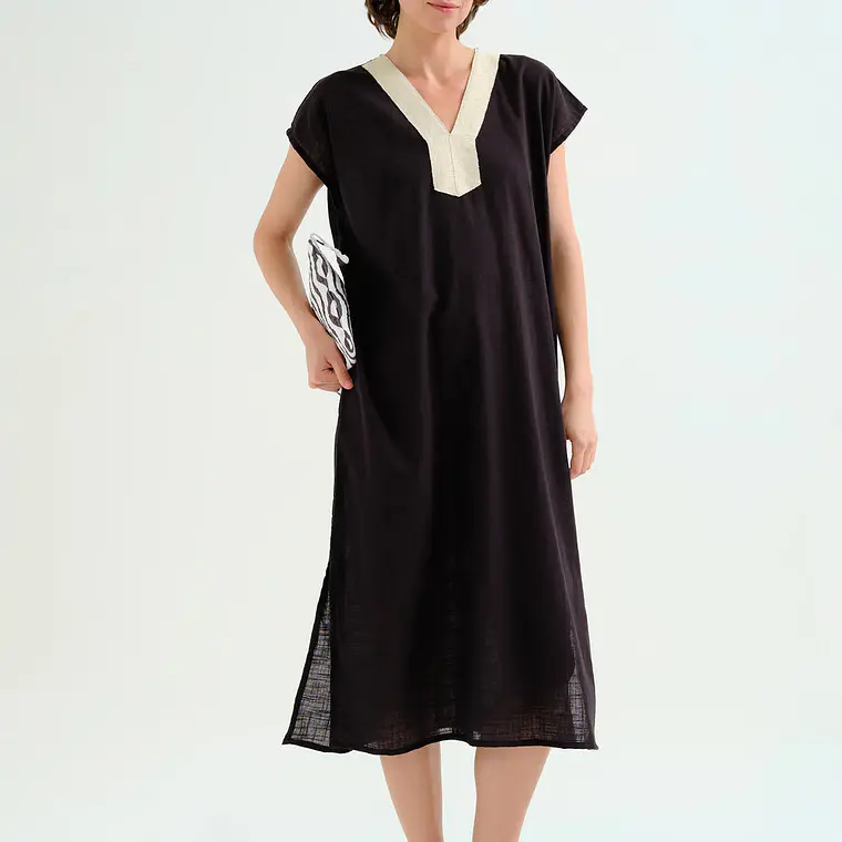 KAFTAN COM DECOTE EM BICO COMPAÑIA FANTASTICA  1