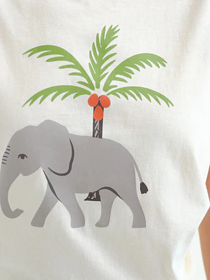 T-SHIRT ESTAMPADA COM ELEFANTE COMPAÑIA FANTASTICA