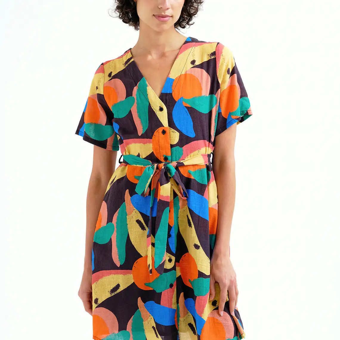 VESTIDO CURTO COM ESTAMPADO TUTTI FRUTTI COMPAÑIA FANTASTICA  1