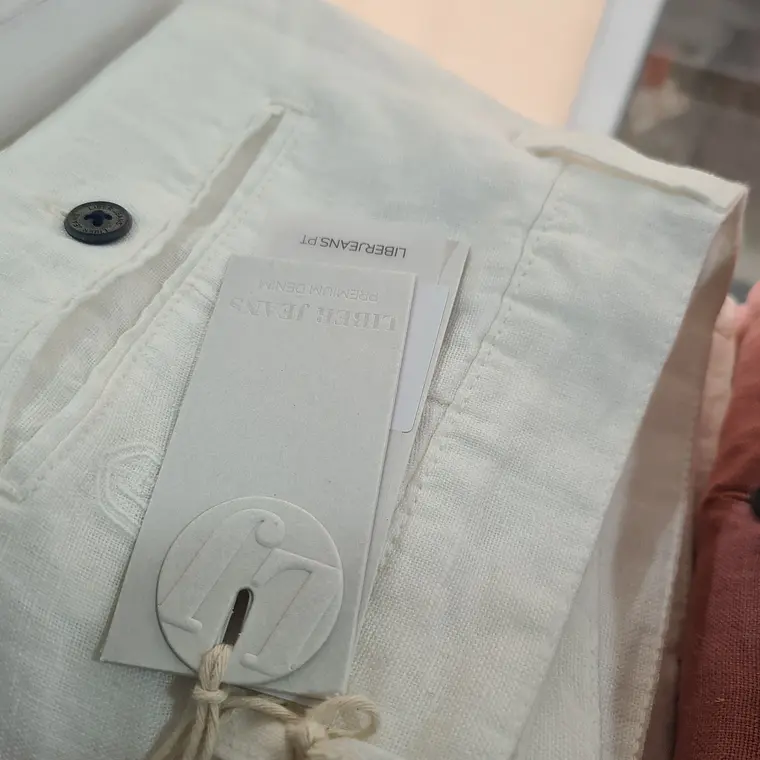 CALÇAS DE LINHO JOGGER COM ELÁSTICO ATRÁS LIBERJEANS  3