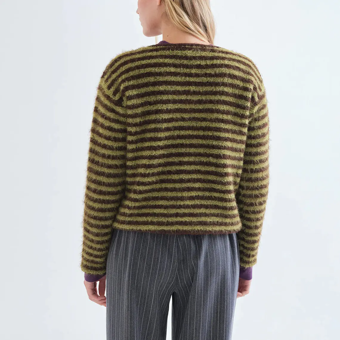 CARDIGAN COM RISCAS VERDE E CASTANHAS COMPAÑIA FANTASTICA  3